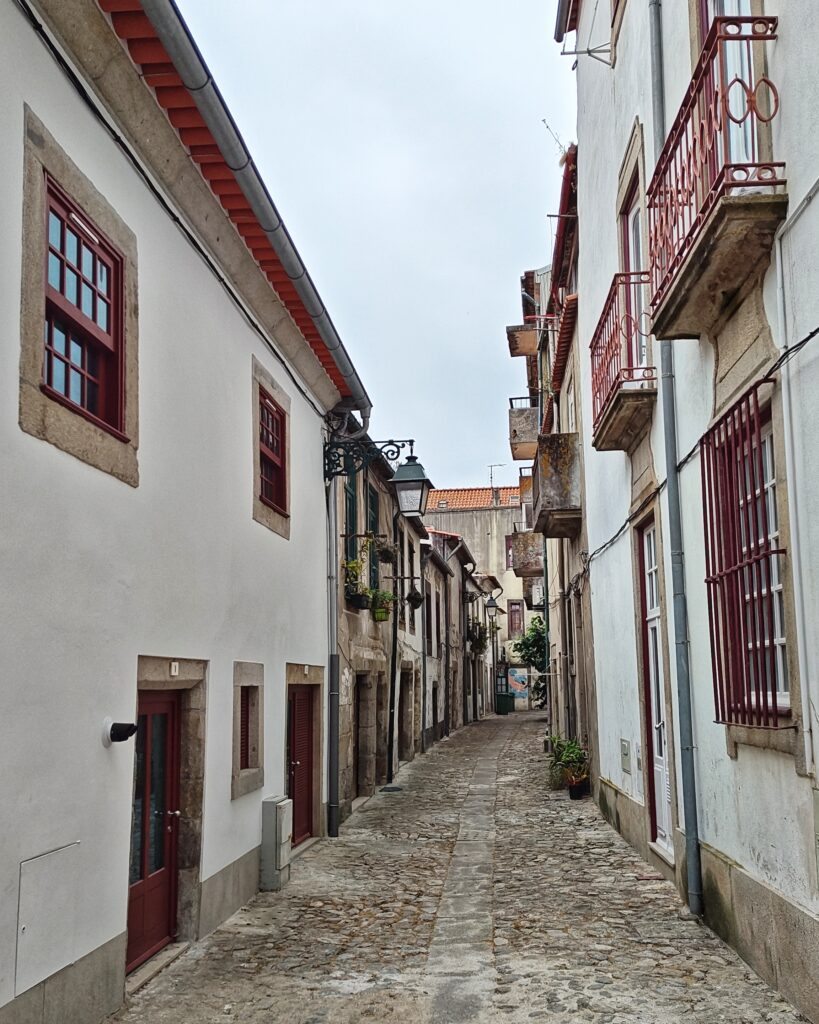 Gasse in der Altstadt von Viana do Castelo 