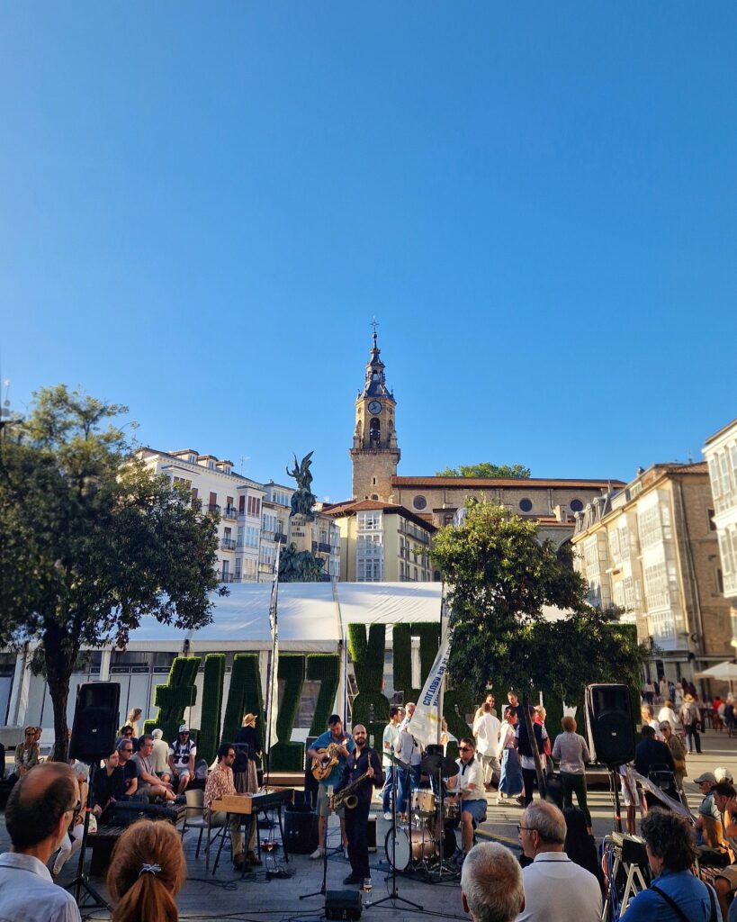 Bild von der Live-Band in Vitoria-Gasteiz