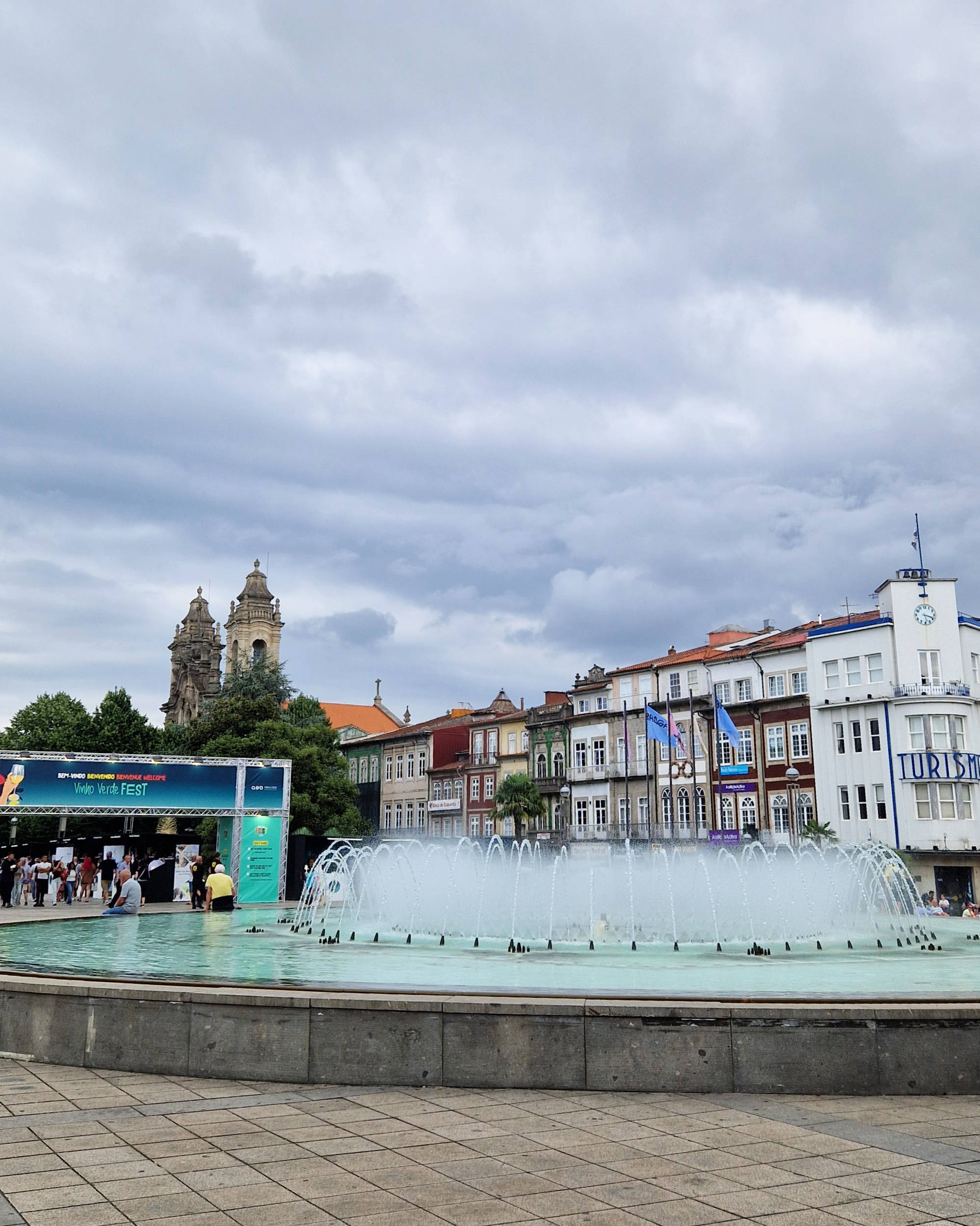Springbrunnen an der Praça Municipal (Stadtmitte) in Braga