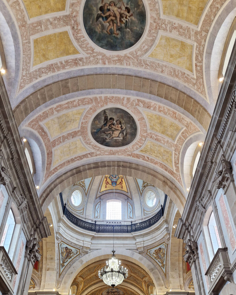 Basilika Bom Jesus do Monte in Braga von innen