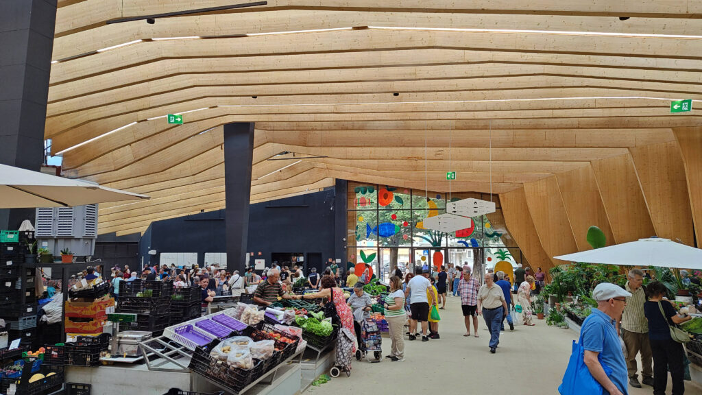 Markthalle von Braga von innen